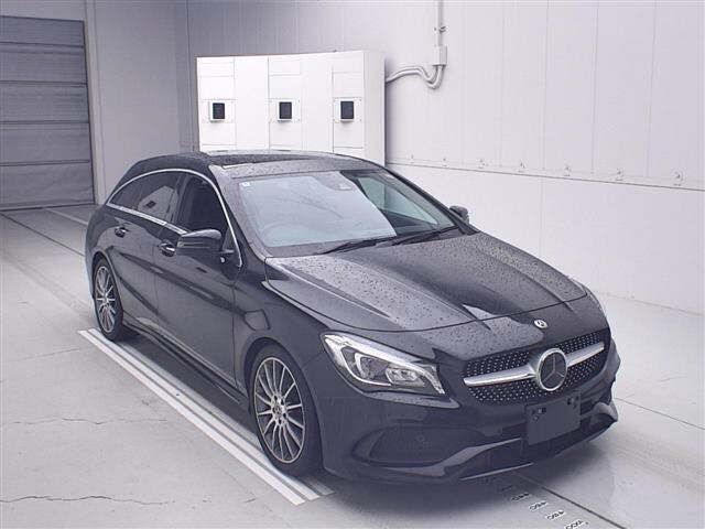 2018 Mercedes-Benz CLA-Class SHOOTING BRAKE Sedan for sale, Japanese used car export - photo 1 of 11 | GULJI TRADERS