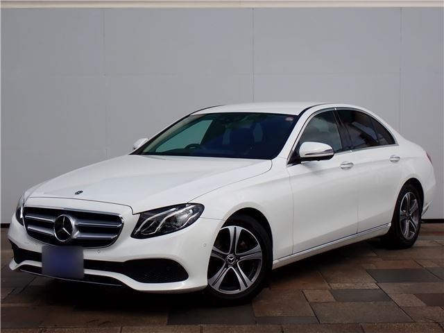 2020 Mercedes-Benz E-Class E220d Diesel - photo 1 2020 Mercedes-Benz E-Class E220d Diesel Sedan for sale, Japanese used car export - photo 1 of 41 | GULJI TRADERS