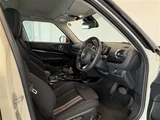 2021 MINI Clubman Sedan for sale, Japanese used car export - photo 18 of 23 | GULJI TRADERS