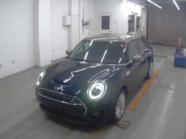 2021 MINI Clubman - photo 1 2021 MINI Clubman Sedan for sale, Japanese used car export - photo 1 of 6 | GULJI TRADERS