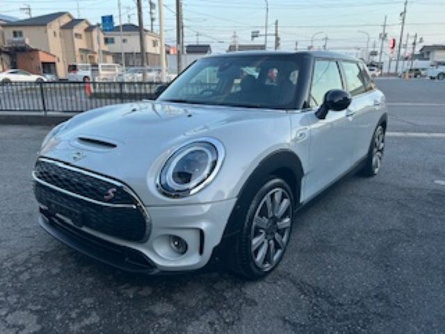2022 MINI Clubman Sedan for sale, Japanese used car export - photo 1 of 12 | GULJI TRADERS