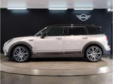2022 MINI Clubman Sedan for sale, Japanese used car export - photo 8 of 9 | GULJI TRADERS