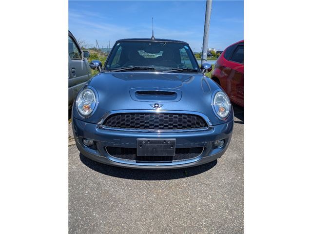 2009 MINI Convertible - photo 1 2009 MINI Convertible Sedan for sale, Japanese used car export - photo 1 of 7 | GULJI TRADERS