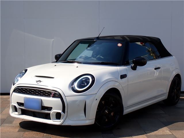 2023 MINI Convertible - photo 1 2023 MINI Convertible Sedan for sale, Japanese used car export - photo 1 of 42 | GULJI TRADERS