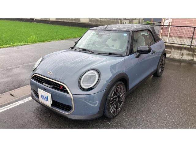 2026 MINI Convertible - photo 1 2026 MINI Convertible Sedan for sale, Japanese used car export - photo 1 of 9 | GULJI TRADERS