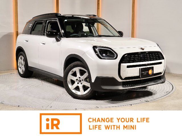 2024 MINI Countryman D DCT Diesel Turbo White SUV for sale, Japanese used car export - photo 1 of 24 | GULJI TRADERS