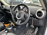2011 MINI Crossover SUV for sale, Japanese used car export - photo 3 of 9 | GULJI TRADERS