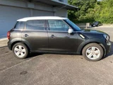 2014 MINI Crossover D SUV for sale, Japanese used car export - photo 19 of 57 | GULJI TRADERS
