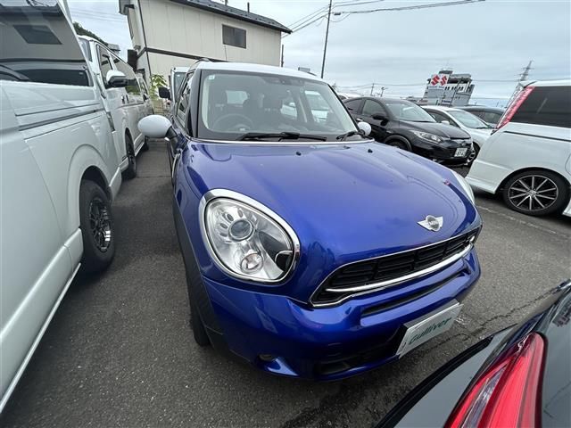 2014 MINI Crossover S D SUV for sale, Japanese used car export - photo 1 of 4 | GULJI TRADERS