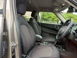 2017 MINI Crossover D SUV for sale, Japanese used car export - photo 32 of 71 | GULJI TRADERS
