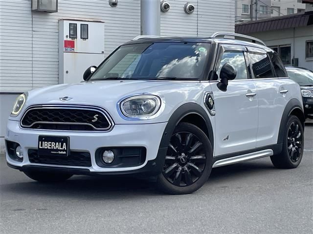 2017 MINI Crossover S E 4WD SUV for sale, Japanese used car export - photo 1 of 22 | GULJI TRADERS