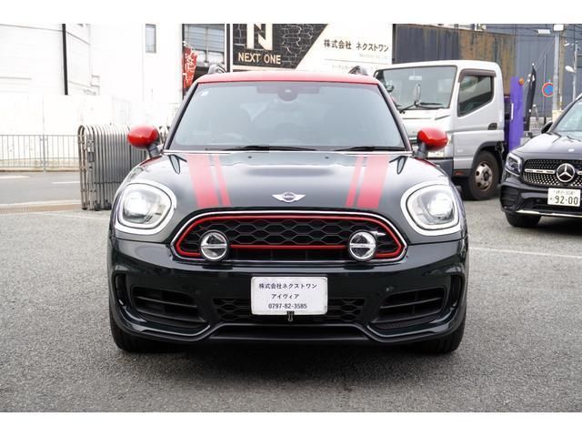 2017 MINI Crossover - photo 1 2017 MINI Crossover SUV for sale, Japanese used car export - photo 1 of 7 | GULJI TRADERS