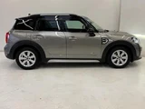 2018 MINI Crossover SUV for sale, Japanese used car export - photo 9 of 10 | GULJI TRADERS