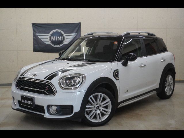2018 MINI Crossover - photo 1 2018 MINI Crossover SUV for sale, Japanese used car export - photo 1 of 24 | GULJI TRADERS
