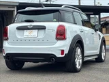 2019 MINI Crossover Diesel COOPER SD ALL4 RHD SUV for sale, Japanese used car export - photo 17 of 50 | GULJI TRADERS