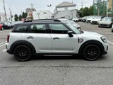 2021 MINI Crossover COOPER SD ALL4 SUV for sale, Japanese used car export - photo 18 of 20 | GULJI TRADERS