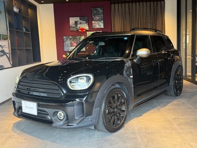 2022 MINI Crossover - photo 1 2022 MINI Crossover SUV for sale, Japanese used car export - photo 1 of 9 | GULJI TRADERS