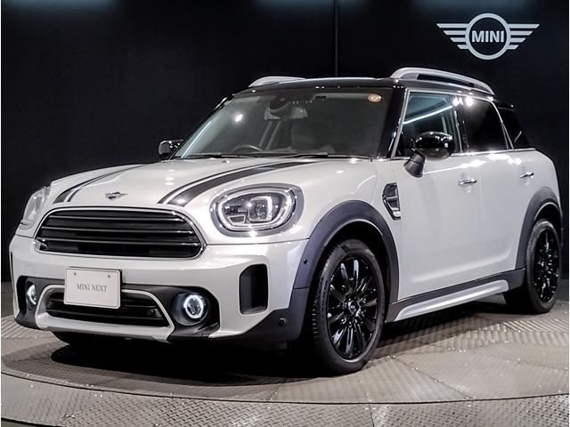 2022 MINI Crossover D - photo 1 2022 MINI Crossover D SUV for sale, Japanese used car export - photo 1 of 9 | GULJI TRADERS