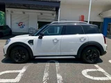 2023 MINI Crossover COOPER D SUV for sale, Japanese used car export - photo 16 of 20 | GULJI TRADERS