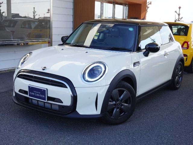 2022 MINI Hatch - photo 1 2022 MINI Hatch White Sedan for sale, Japanese used car export - photo 1 of 50 | GULJI TRADERS