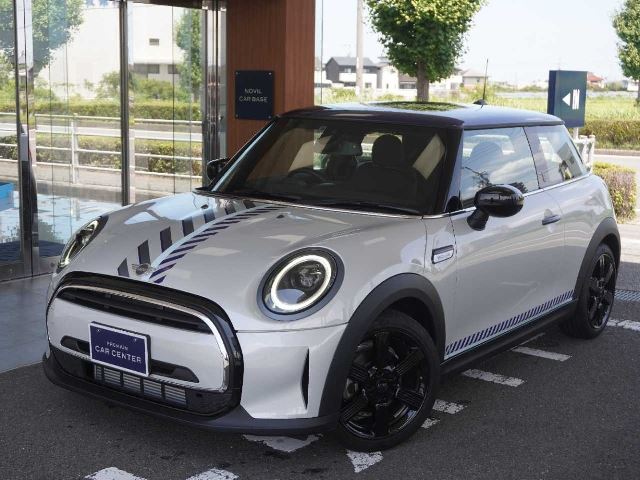 2022 MINI Hatch Sedan for sale, Japanese used car export - photo 1 of 50 | GULJI TRADERS