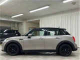 2022 MINI Hatch D Sedan for sale, Japanese used car export - photo 21 of 22 | GULJI TRADERS