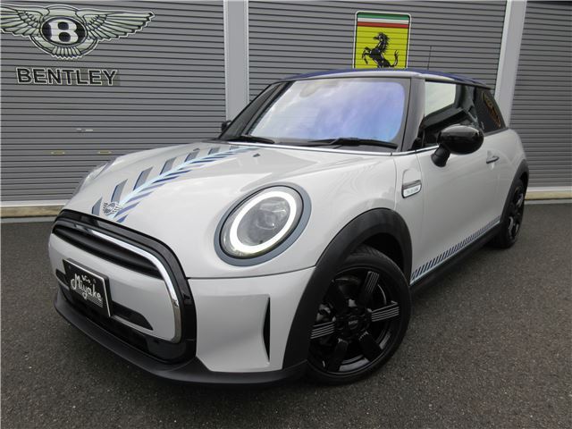 2022 MINI Hatch Sedan for sale, Japanese used car export - photo 1 of 35 | GULJI TRADERS