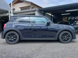 2022 MINI Hatch Diesel COOPER D ESSENTIAL RHD Black Sedan for sale, Japanese used car export - photo 16 of 50 | GULJI TRADERS