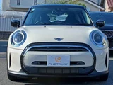 2022 MINI Hatch Diesel COOPER D ESSENTIAL RHD Sedan for sale, Japanese used car export - photo 14 of 50 | GULJI TRADERS