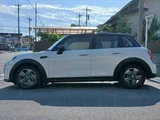 2022 MINI Hatch Diesel COOPER D ESSENTIAL RHD Sedan for sale, Japanese used car export - photo 20 of 50 | GULJI TRADERS