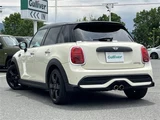 2022 MINI Hatch S White Sedan for sale, Japanese used car export - photo 2 of 23 | GULJI TRADERS