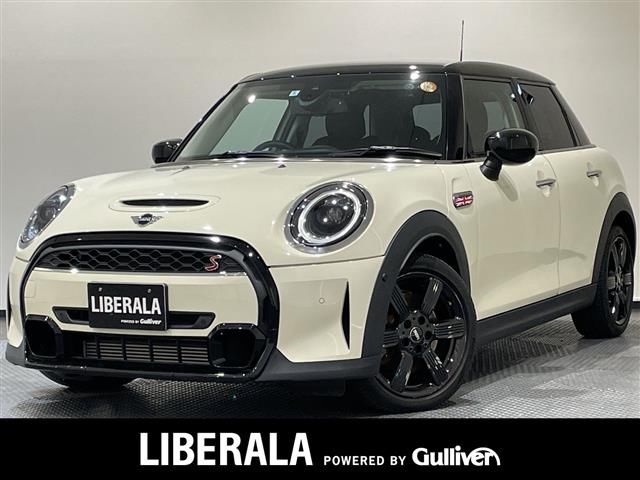 2022 MINI Hatch S - photo 1 2022 MINI Hatch S Sedan for sale, Japanese used car export - photo 1 of 23 | GULJI TRADERS