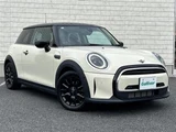 2022 MINI Hatch D White Sedan for sale, Japanese used car export - photo 1 of 23 | GULJI TRADERS