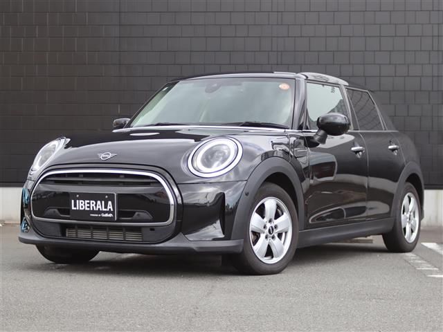 2022 MINI Hatch Sedan for sale, Japanese used car export - photo 1 of 24 | GULJI TRADERS