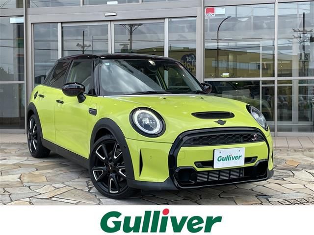 2022 MINI Hatch SD - photo 1 2022 MINI Hatch SD Sedan for sale, Japanese used car export - photo 1 of 24 | GULJI TRADERS
