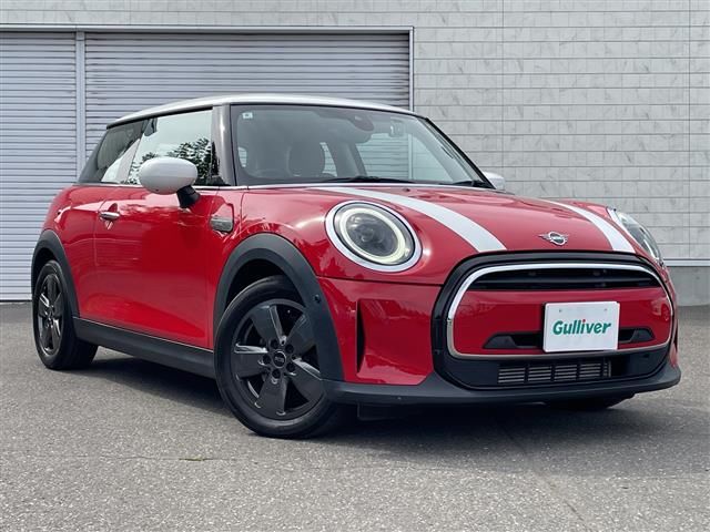 2022 MINI Hatch - photo 1 2022 MINI Hatch Red Sedan for sale, Japanese used car export - photo 1 of 24 | GULJI TRADERS
