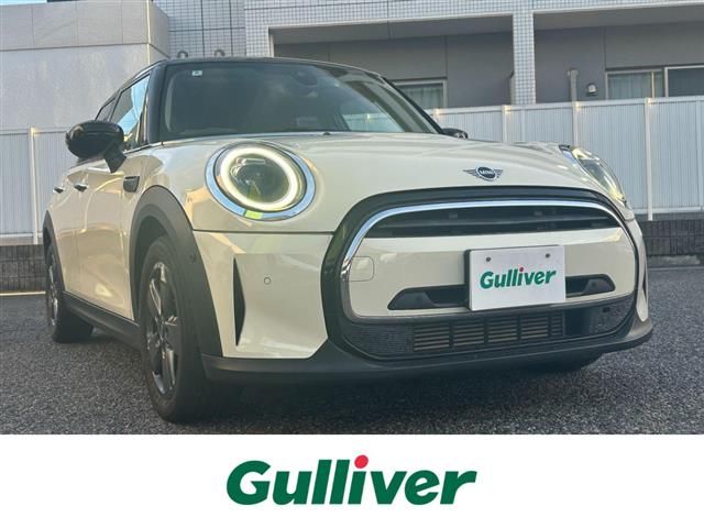 2022 MINI Hatch D - photo 1 2022 MINI Hatch D Sedan for sale, Japanese used car export - photo 1 of 23 | GULJI TRADERS