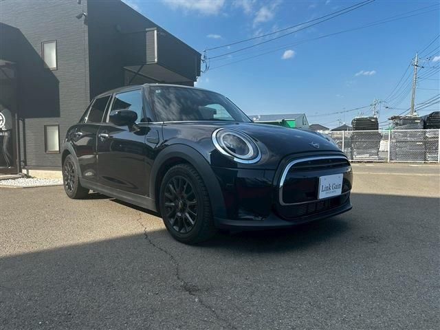 2022 MINI Hatch Black Sedan for sale, Japanese used car export | GULJI TRADERS