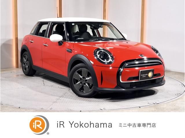 2022 MINI Hatch - photo 1 2022 MINI Hatch Red Sedan for sale, Japanese used car export - photo 1 of 18 | GULJI TRADERS