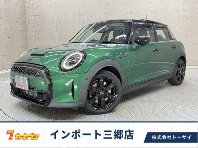 2022 MINI Hatch DCT Sedan for sale, Japanese used car export - photo 1 of 16 | GULJI TRADERS