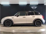 2022 MINI Hatch Base Sedan for sale, Japanese used car export - photo 7 of 9 | GULJI TRADERS