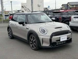 2022 MINI Hatch Sedan for sale, Japanese used car export - photo 3 of 9 | GULJI TRADERS