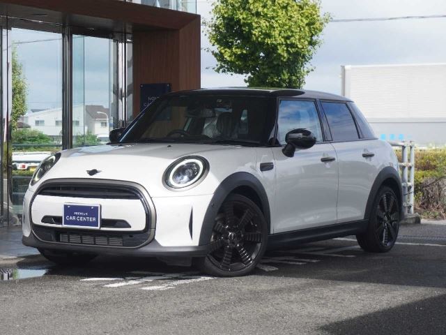 2023 MINI Hatch White Sedan for sale, Japanese used car export | GULJI TRADERS