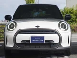 2023 MINI Hatch White Sedan for sale, Japanese used car export - photo 2 of 38 | GULJI TRADERS
