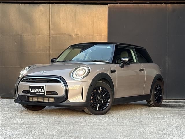 2023 MINI Hatch D Sedan for sale, Japanese used car export - photo 1 of 24 | GULJI TRADERS