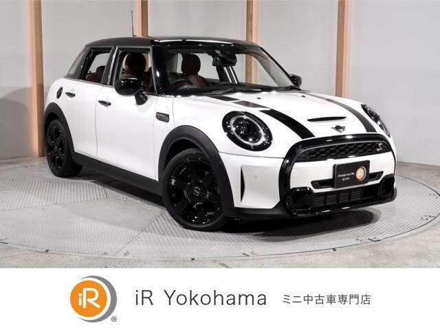 2023 MINI Hatch White Sedan for sale, Japanese used car export | GULJI TRADERS