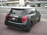 2023 MINI Hatch Green Sedan for sale, Japanese used car export - photo 2 of 23 | GULJI TRADERS