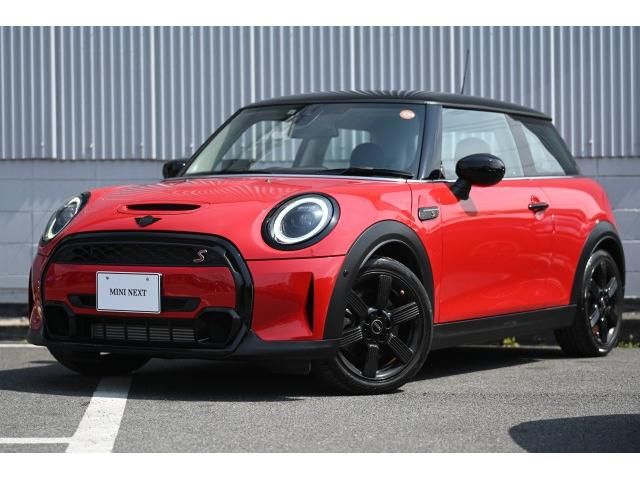 2023 MINI Hatch - photo 1 2023 MINI Hatch Red Sedan for sale, Japanese used car export - photo 1 of 9 | GULJI TRADERS