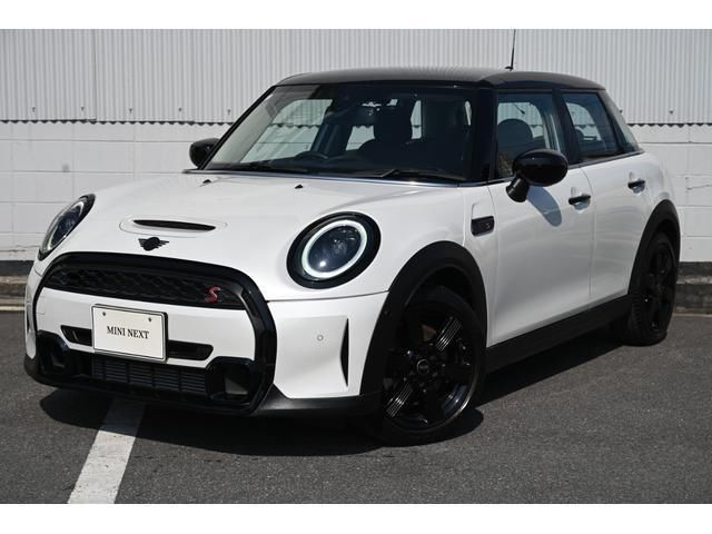 2023 MINI Hatch White Sedan for sale, Japanese used car export | GULJI TRADERS