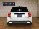 2023 MINI Hatch Cooper D, one owner, clean White Sedan for sale, Japanese used car export - photo 4 of 9 | GULJI TRADERS